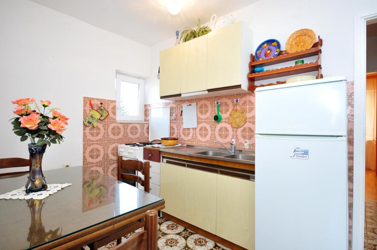 Apartments By The Sea Arbanija, Ciovo - 1085 Trogir Eksteriør billede